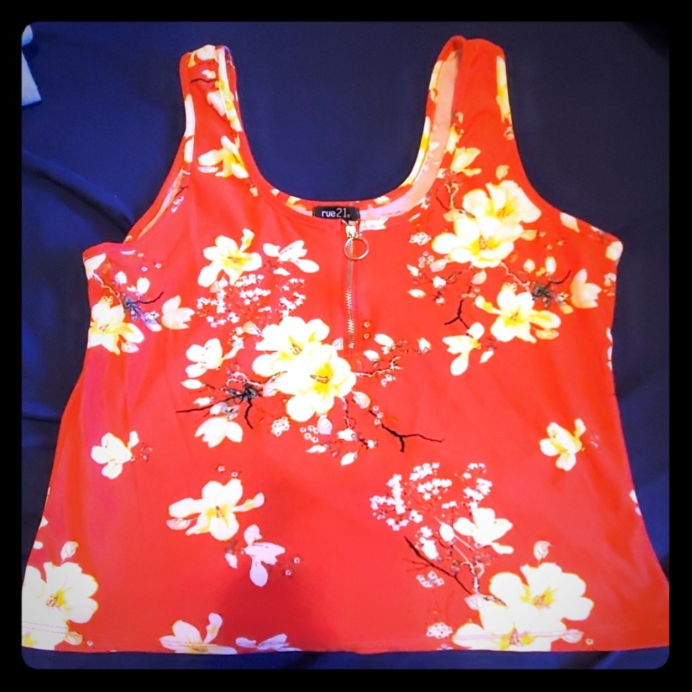 Rue 21 Floral Crop top